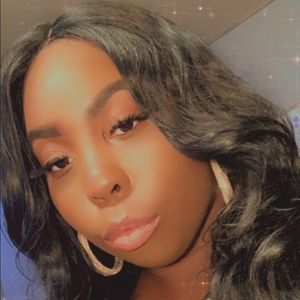 Meet your Posher, Nikiba